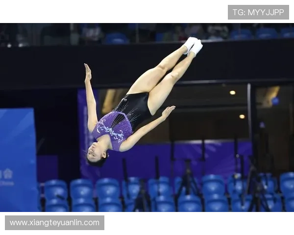 全运会田径女子1500米决赛李春辉精彩夺冠打破赛事纪录