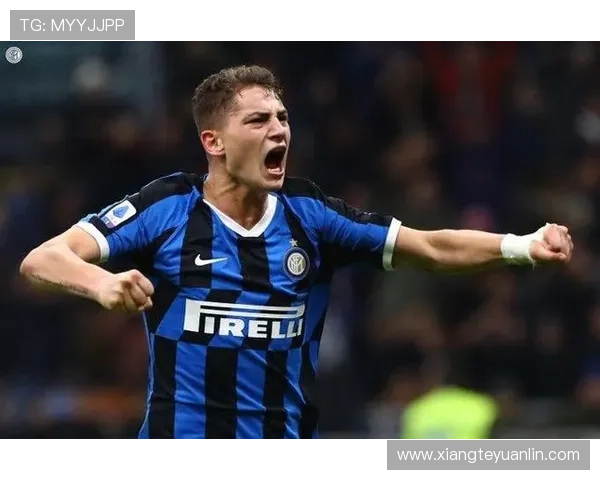 国米球探现场考察小罗比尼奥将与其经纪人进行深入洽谈