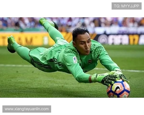 卡尼萨雷斯盛赞库尔图瓦为当今最佳门将称其技艺无与伦比